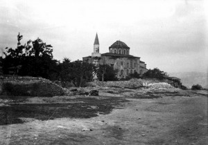 1905 yılında çekilen fotoğrafta minare görülebiliyor.